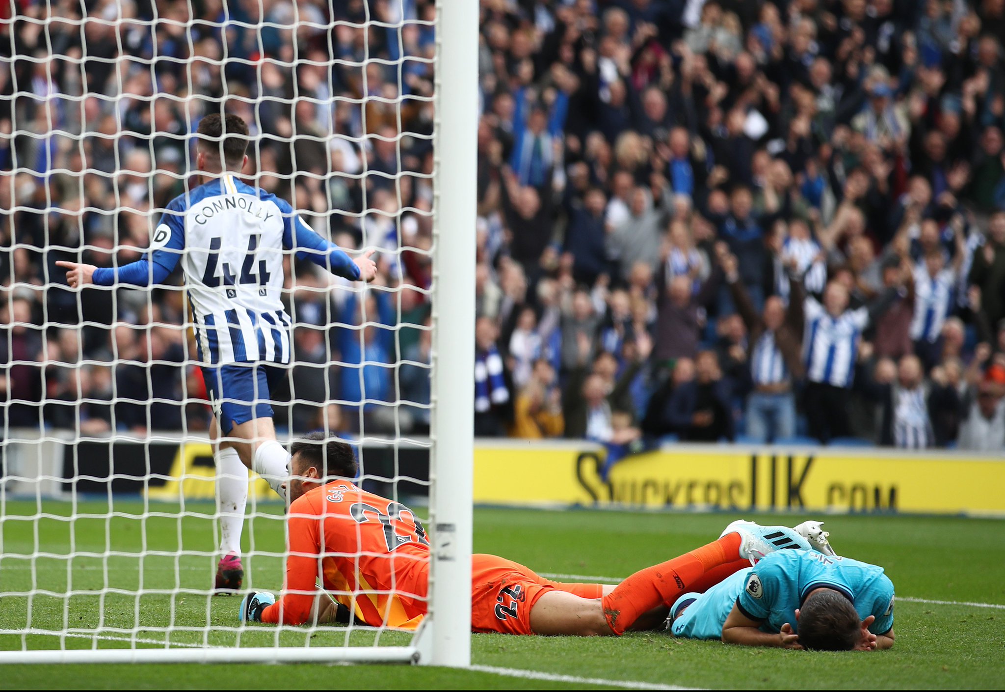 巴黎圣日耳曼本赛季与英超俱乐部共交手8次，取得5胜3负.